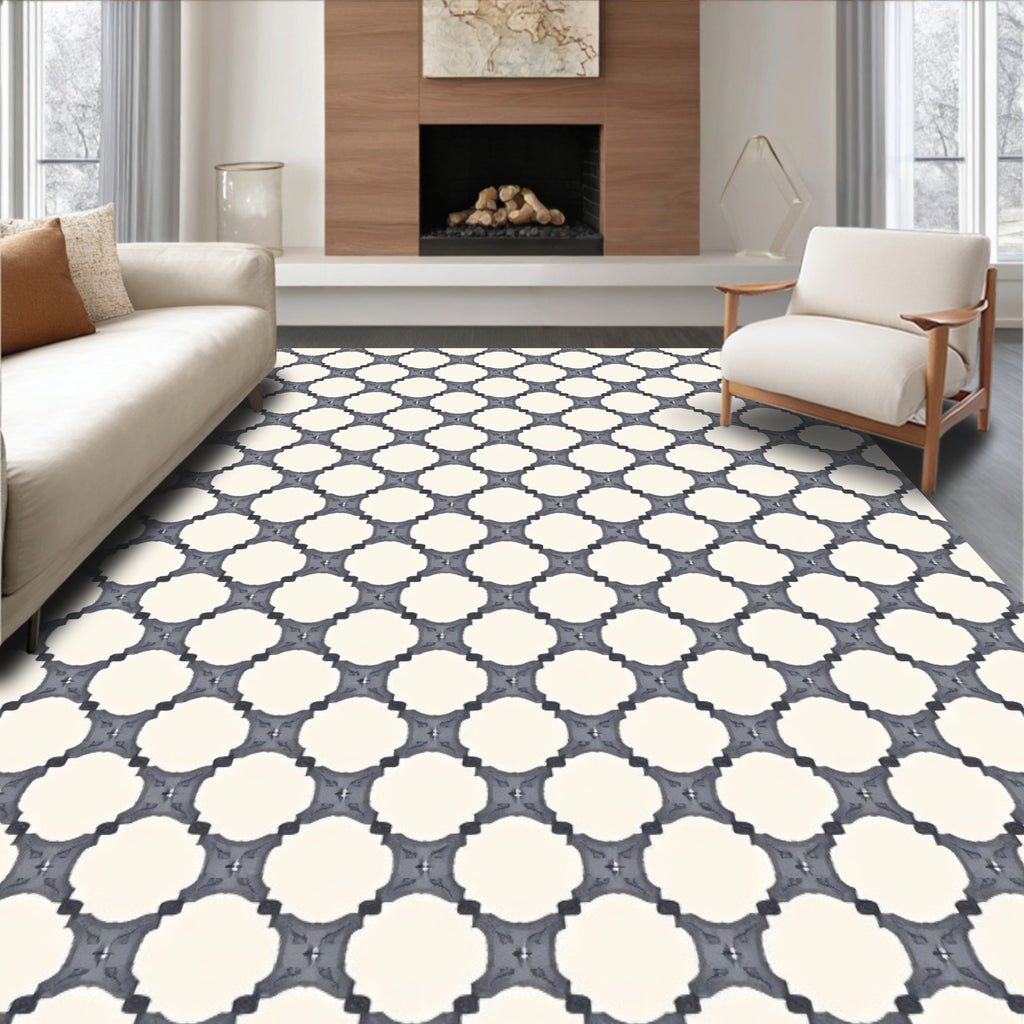 Gray Quatrefoil Lattice Rug